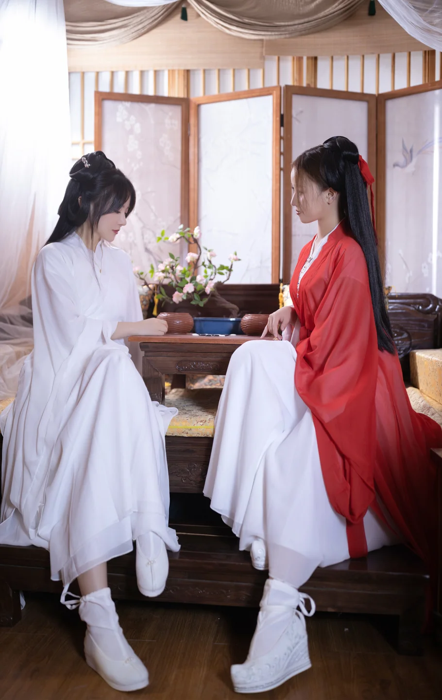 鱼子酱Fish - 双人古装 [154P-1.27GB]  tg@simisebaisi 【丝足阁】129.webp